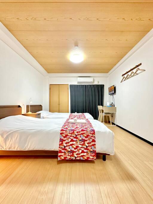 105号室花園駅2分ツインベットルームミニキッチンと専用バスルーム付き Appartement Ōsaka